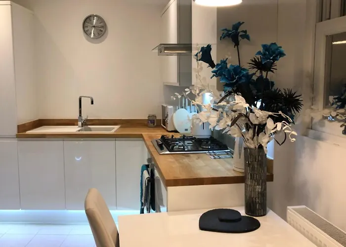 Modern 1 Bed Blackheath Apartment
