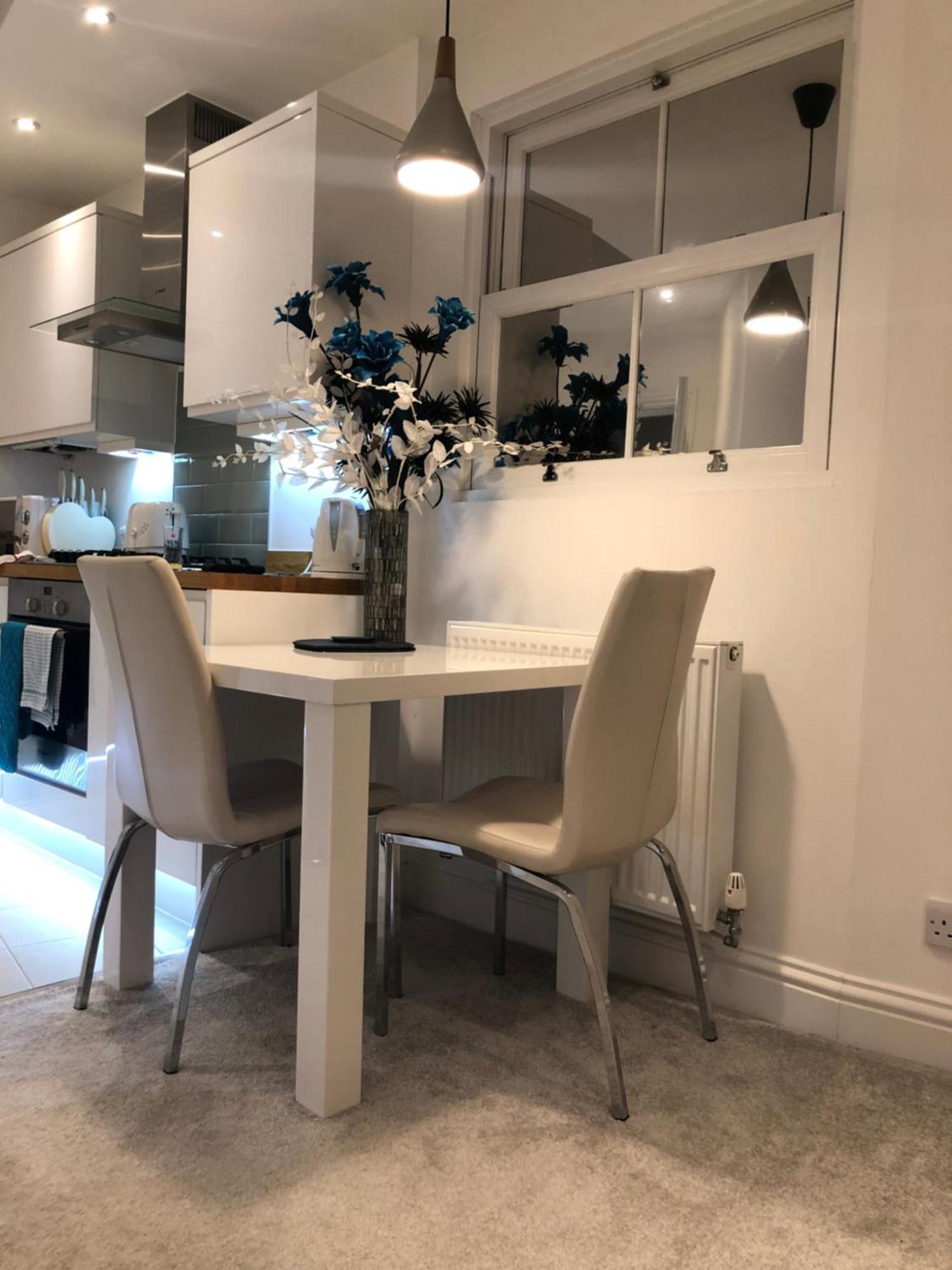 Modern 1 Bed Apartment