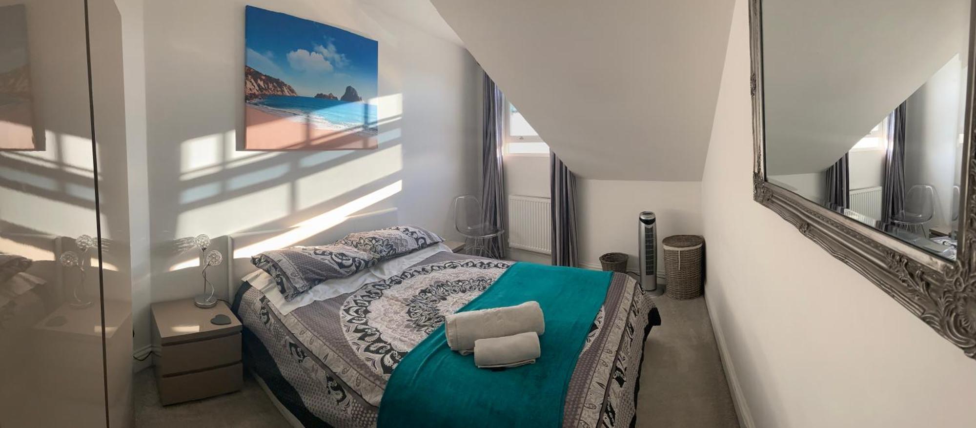 Modern 1 Bed Apartment